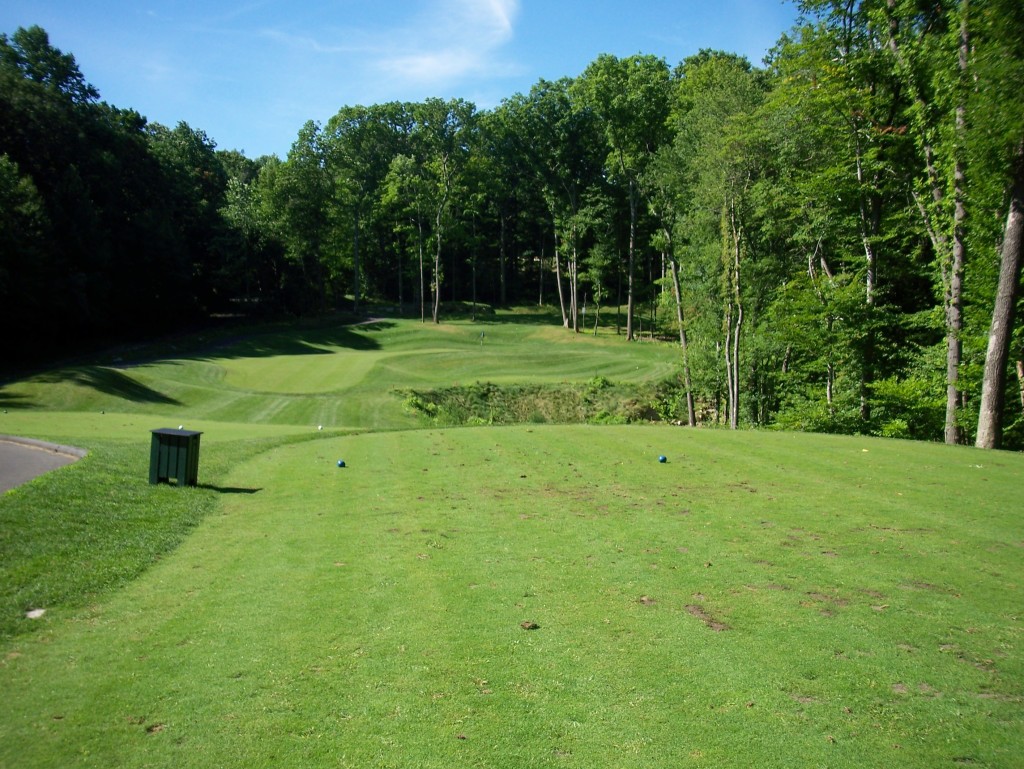 Tashua Glen - Par 33 (photo by Greg D'Andrea)