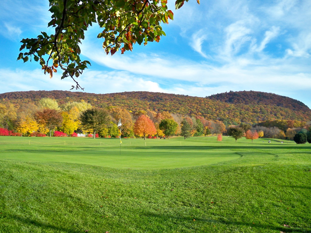 sleeping giant golf course